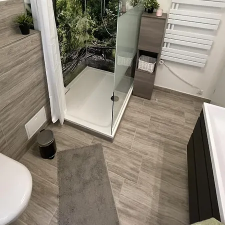 Haus Delphinen * Люббен